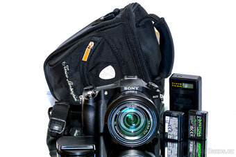 Sony CyberShot DSC-RX10 + UV filtr TOP STAV - 9
