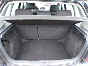 Volkswagen Polo 1,2 12V KLIMA-HNED ODJÍŽDÍTE - 9