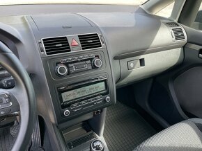 VW TOURAN 1.6 TDI Koupeno v ČR Nová stk - 9