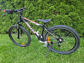 Menší 26" horské hliníkové kolo KELLYS, rám 15,5" - 9