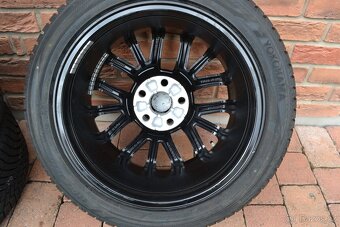 5×114,3 R17 Zimní sada Originál Toyota Corolla + 225/45 R17 - 9