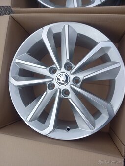 Škoda Octavia IV(RS)- 17 NOVÉ orig.ALU disky 7x17,5x112 - 9