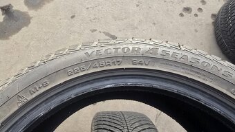 Celoroční pneu 225/45/17 Good Year - 9