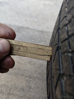 Bridgestone 195/65r15 - 9