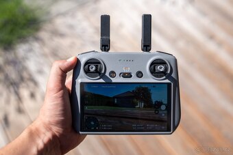 DJI Air 3 + DJI RC 2- Top Stav + příslušenství zdarma - 9