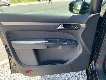 Volkswagen Touran 1.6 TDi/77kW - Navi,TZ,.... - 9