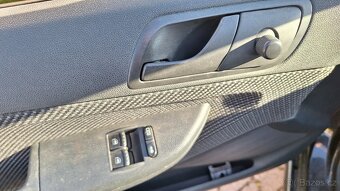 Škoda Fabia combi I, 1.4i 16V/59kW, r.2007, Pěkný stav. - 9