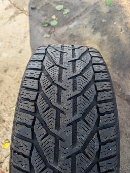 Originál Volvo zimní ALU pneu, V40CC, 17x7J, ET50, 225/50 - 9