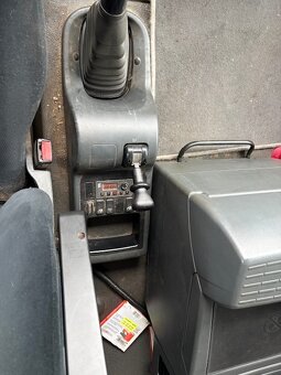 MAN TGL 8.220 4x2 třístranná shrnovačka - 9