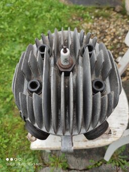 JAWA 250/353 - půlbuben - motor (bez karburátorru) - 9