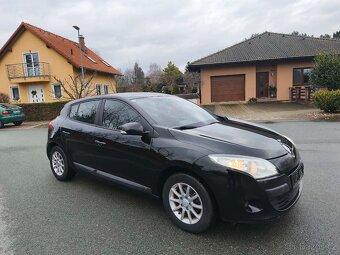Renault Megane 1.6 benzín 81kw - 9