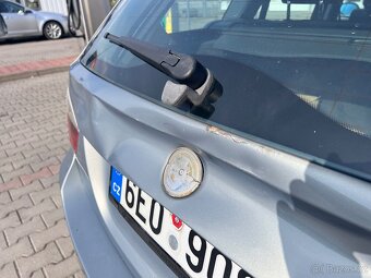 BMW 320d r. 2005 - 9