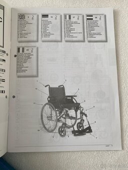 Skládací mechanický invalidní vozík - 9