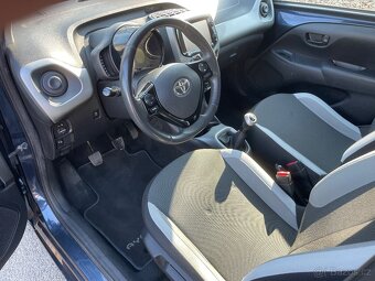 Toyota AYGO 1.0 VTi 51Kw r.v.2015 - 9
