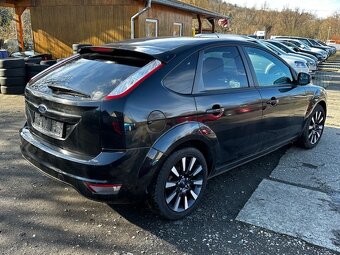 Ford Focus 1.6i 85kw,r.2009, serviska, nová STK - 9