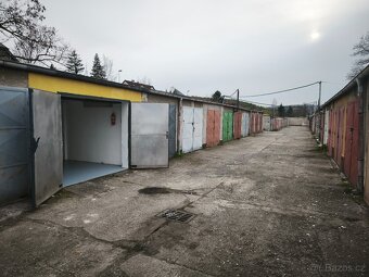 Garáž Praha Braník - 20m2 - vlastní pozemek - elektřina - 9