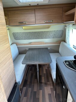 Karavan Weinsberg 400LK - 9