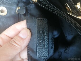 Kožená kabelka Michael Kors - 9