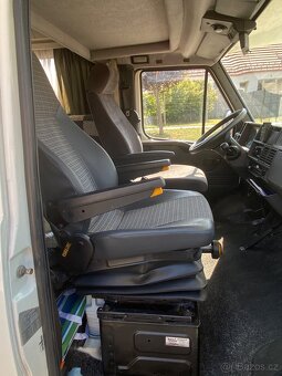 KNAUS TRAVELLER 640 - 9