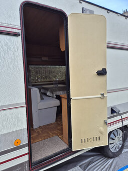 Karavan LMC Munsterland 490P bez dokladů - 9