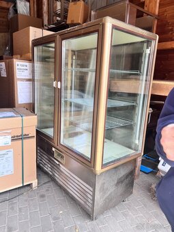 Chladící vitrína s led osvetlením Tecfrigo Innova 1000 - 9