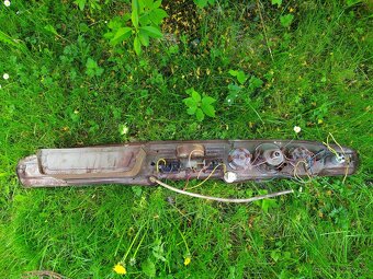 Palubní deska na historickou Škodu Octavia - 9