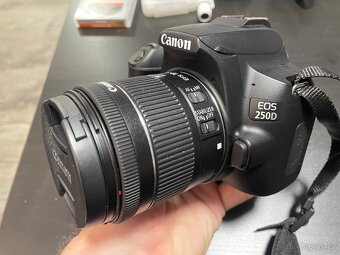 Canon EOS250D - 9