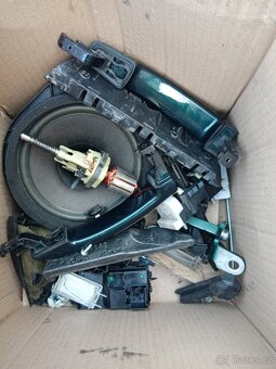 Opel insignia A 2009-2012 výplně pravá strana dveří. - 9