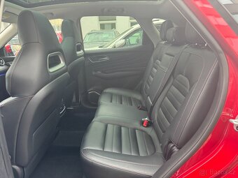 MG EHS PHEV Luxury 1.5 190kW AUT. 75tkm Panorama Kam 360° - 9