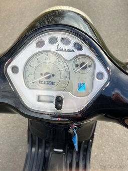 Vespa LX 125 3Vie - 9