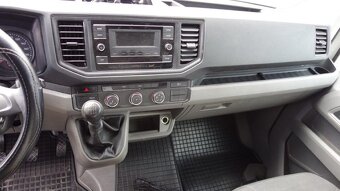 VOLKSWAGEN Crafter 35 2.0 6G FWD DR valníkový s plachtou - 9