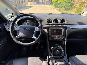 Ford S-MAX, 2,0/100kW Tažné Kůže - 9