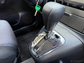 Toyota Corolla Verso 1.8 VVTi 2005 Automat - 9