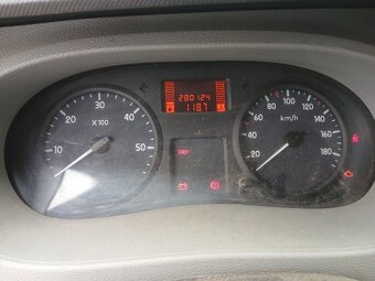 Prodám Renault Master 2.5dci 120 88 kv - 9