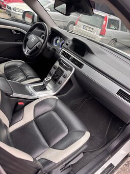 Volvo V70 2.4 D5 158kw R-design AWD automat - 9
