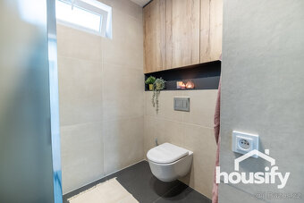 Prodej bytu 2+kk, 55 m² - Nám. Svobody, Znojmo - 9