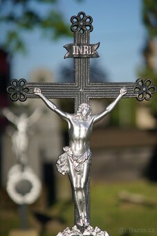 Asahi Super-Multi-Coated Takumar 135mm f/2.5 6-Element - 9