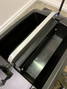 Carplounge RT4 návnadový člun s GPS autopilotem Raymarine vš - 9