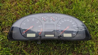 Budíky VW Passat B5 / B5.5 - 9