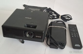 Projector Epson ef-11 - 9