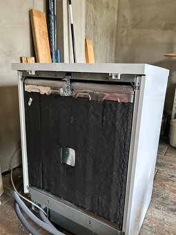 Myčka na náhradní díly - 9