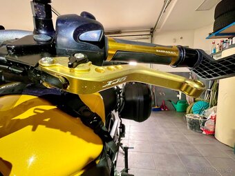 Yamaha XJ6 - 9