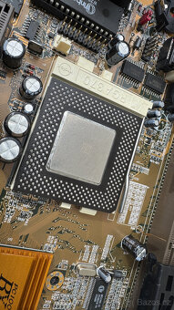 RETRO deska PCChips - M726MRT - Socket 370 a Slot 1 - 9