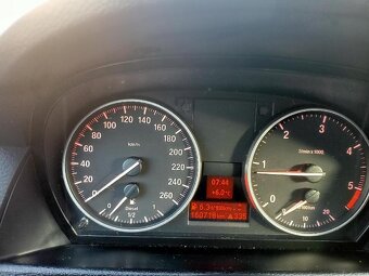 BMW X1 2.0D XDrive 4x4, nebourané - 9
