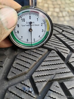 235/55/18 zimni pneu BRIDGESTONE 235/55 R18 - 9