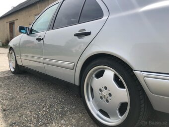 Mercedes Benz W210 E420 V8 - 9