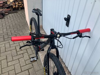 SPECIALIZED PRO MALÉ ZÁVODNÍKY - 9