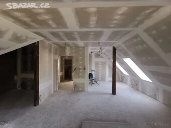 Čištění a nástřik střech, fasád a zámkových dlažeb - 9