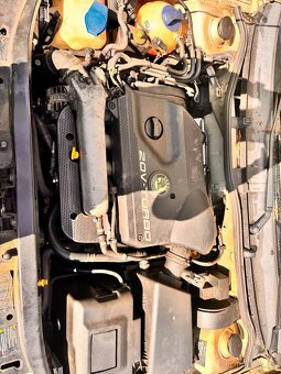 Octavia 1.8t 20V - r.v. 2002 - ND nebo na opravu - 9