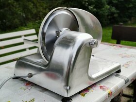 Bizerba nářezový stroj profesionální - 9